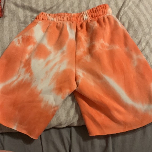Shorts, never worn - Picture 2 of 2